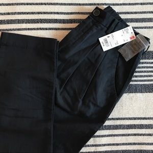 NEW Uniqlo linen blend tuck tapered pants in black